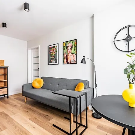 Frida Ligota Near Hospitals & Sum Kattowitz