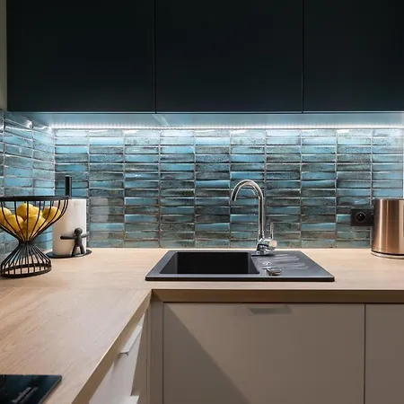 Frida Ligota Near Hospitals & Sum