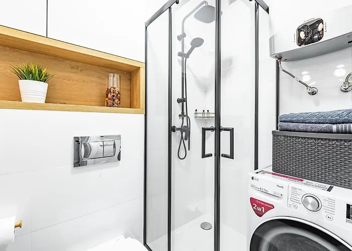 Frida Ligota Near Hospitals & Sum