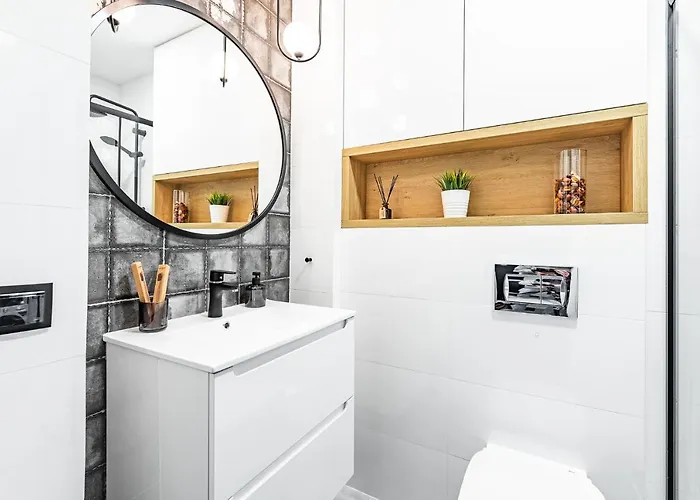 Frida Ligota Near Hospitals & Sum