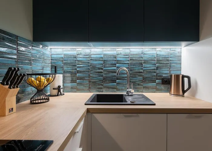 Frida Ligota Near Hospitals & Sum